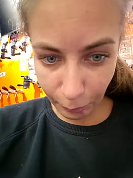 Snapshot of Keli_Jessi chatting on November 2025 07:38:01 PM Keli Jessi online show from November 2025 07:38:01 PM