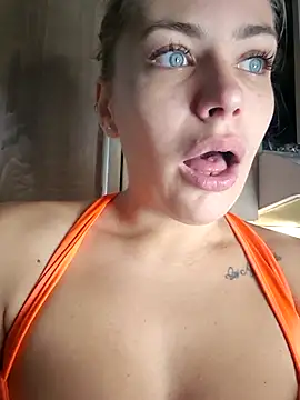 Snapshot of Keli_Jessi chatting on November 2025 07:10:01 PM Keli Jessi online show from November 2025 07:10:01 PM