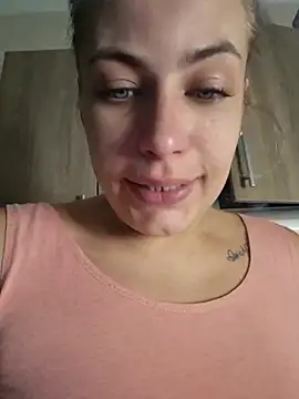 Keli Jessi online show from November 2025 03:56:02 PM