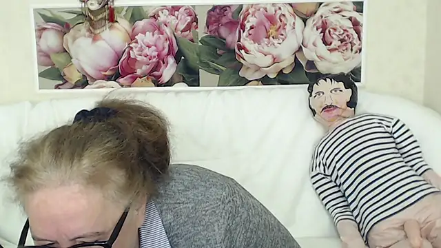 FlaviaSquirts online show from November 2025 06:26:02 AM