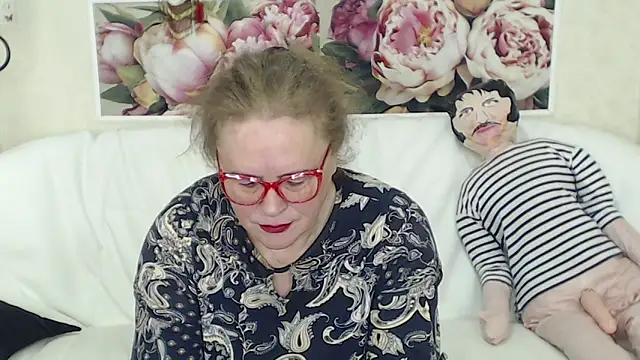 FlaviaSquirts online show from November 2025 07:31:02 AM