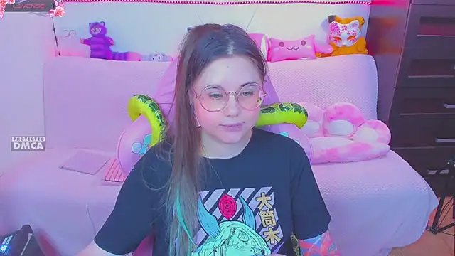 Lolisuccub online show from February 2025 06:15:02 PM