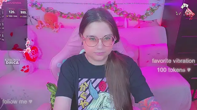 Lolisuccub online show from September 2025 05:45:01 PM