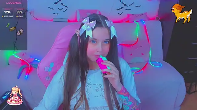 Lolisuccub online show from February 2026 07:07:01 PM