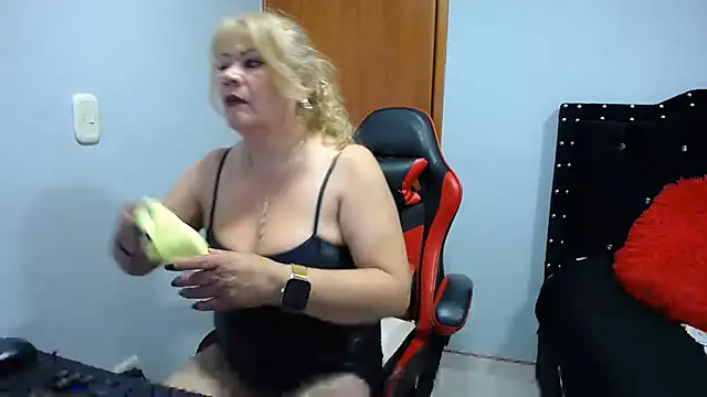 Ursulawhite69 online show from June 2026 12:57:01 AM