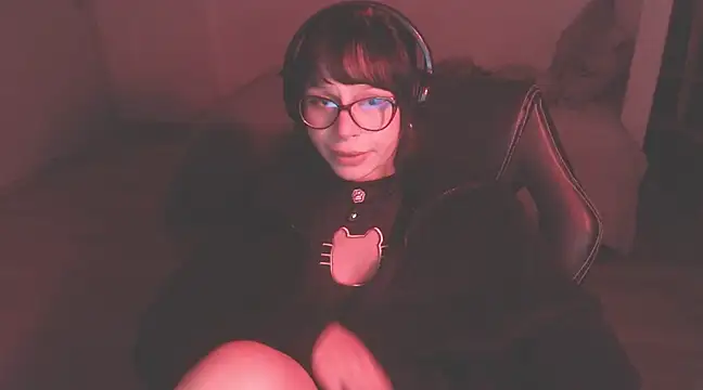 Snapshot of modjo_ chatting on December 2024 08:09:01 AM modjo online show from December 2024 08:09:01 AM