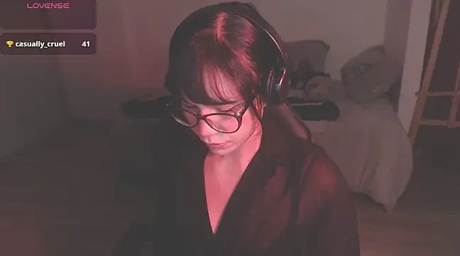 Snapshot of modjo_ chatting on January 2025 04:37:02 AM modjo online show from January 2025 04:37:02 AM