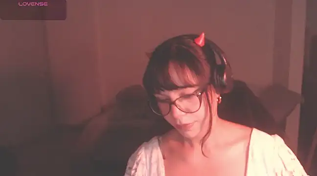 Snapshot of modjo_ chatting on January 2025 03:20:01 AM modjo online show from January 2025 03:20:01 AM