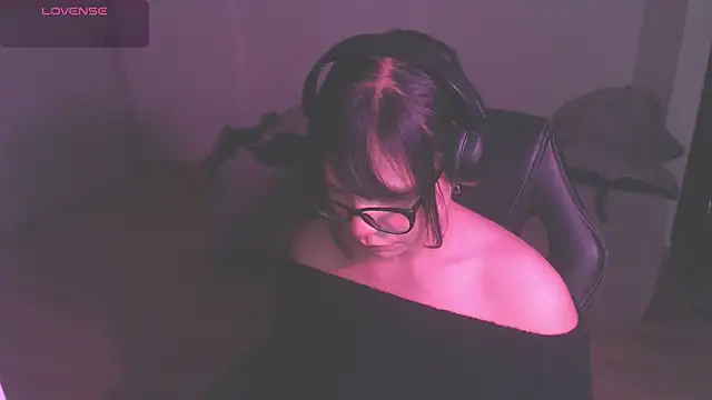 Snapshot of modjo_ chatting on November 2025 03:38:02 AM modjo online show from November 2025 03:38:02 AM