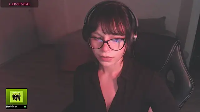 Snapshot of modjo_ chatting on December 2025 06:19:01 AM modjo online show from December 2025 06:19:01 AM