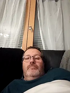 mike9473 online show from October 2025 08:51:02 PM