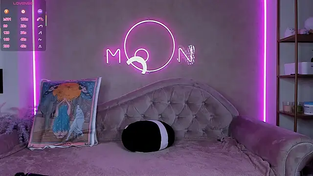 Snapshot of lika_lil chatting on October 2025 06:58:02 AM lika lil online show from October 2025 06:58:02 AM