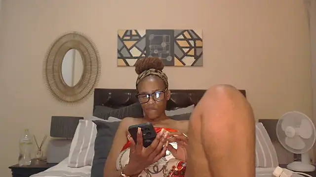 Snapshot of Creamyass22 chatting on January 2025 07:43:01 PM Creamyass22 online show from January 2025 07:43:01 PM