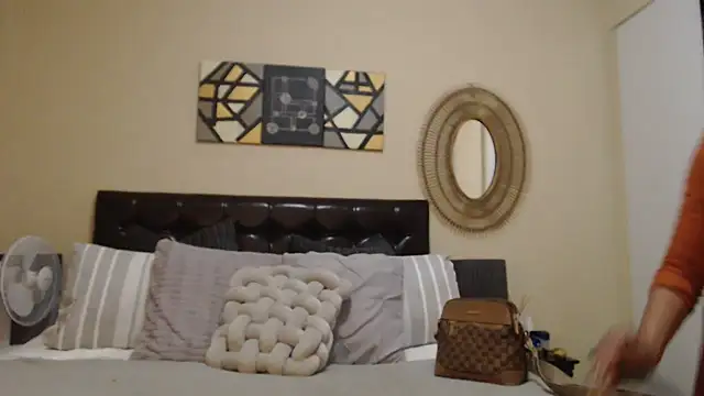 Creamyass22 online show from February 2026 04:37:02 PM