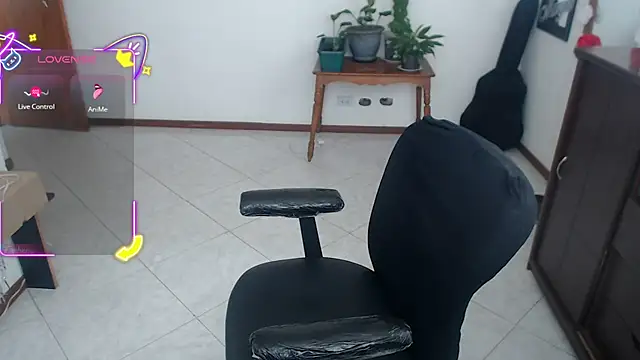 charlottezoe15 online show from October 2025 05:14:02 PM