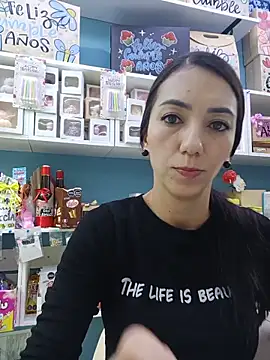 LunaZambrano online show from June 2026 03:11:01 PM