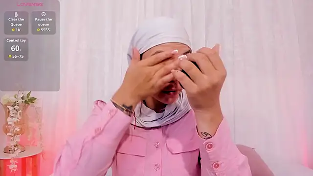 aisha vs online show from April 2026 01:13:02 PM