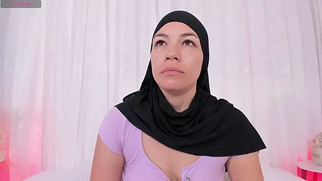 aisha vs online show from May 2026 12:43:01 PM