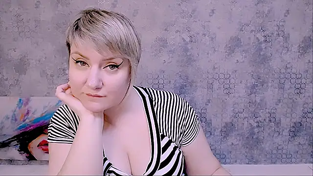 Djullia online show from March 2025 12:24:01 PM