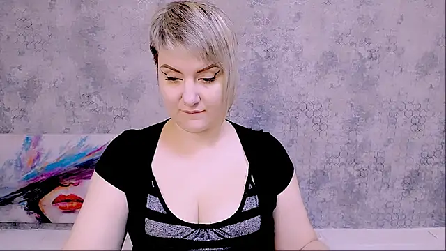 Djullia online show from September 2025 05:18:02 AM