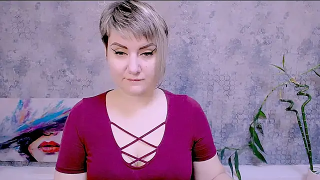 Djullia online show from November 2025 06:15:02 AM