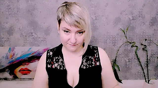 Djullia online show from June 2026 06:00:02 AM