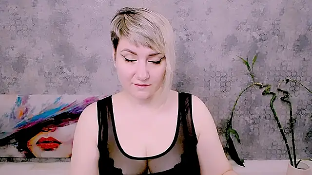 Djullia online show from June 2026 05:10:01 AM