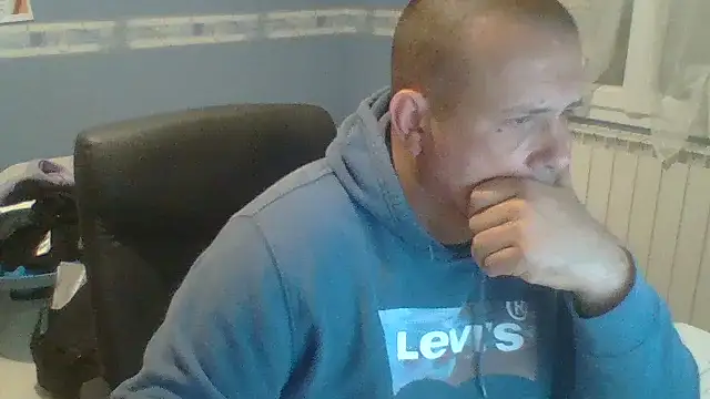 Snapshot of manubm03 chatting on October 2025 11:32:02 AM manubm03 online show from October 2025 11:32:02 AM