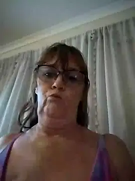 Snapshot of bellaau chatting on January 2025 04:08:01 PM bellaau online show from January 2025 04:08:01 PM