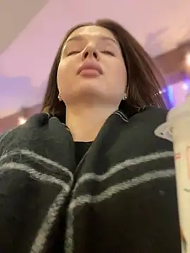 Snapshot of KrisMagnoly chatting on February 2026 05:42:02 PM KrisMagnoly online show from February 2026 05:42:02 PM