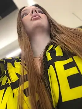 Snapshot of KrisMagnoly chatting on March 2026 05:52:02 PM KrisMagnoly online show from March 2026 05:52:02 PM