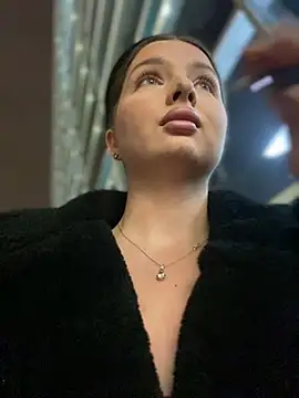 Snapshot of KrisMagnoly chatting on March 2026 05:52:01 PM KrisMagnoly online show from March 2026 05:52:01 PM