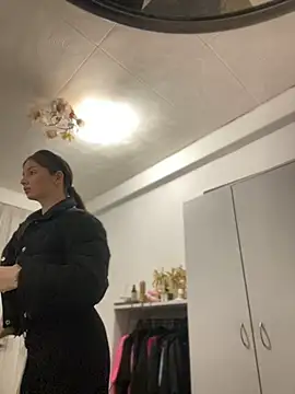 Snapshot of KrisMagnoly chatting on March 2026 05:46:01 PM KrisMagnoly online show from March 2026 05:46:01 PM