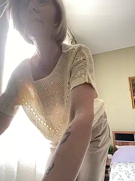 sensualEmilia online show from June 2026 07:10:01 AM