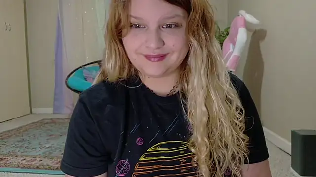 Snapshot of Emihaze chatting on November 2025 07:16:02 PM Emihaze online show from November 2025 07:16:02 PM