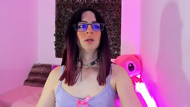 Snapshot of KimberlyJohnsoon chatting on March 2025 02:41:02 AM KimberlyJohnsoon online show from March 2025 02:41:02 AM