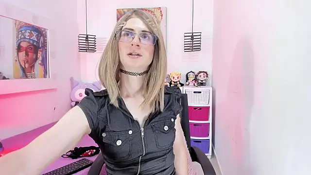 KimberlyJohnsoon online show from April 2026 11:10:01 PM