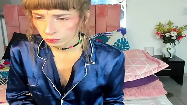 the queen aleja online show from October 2025 12:50:02 PM