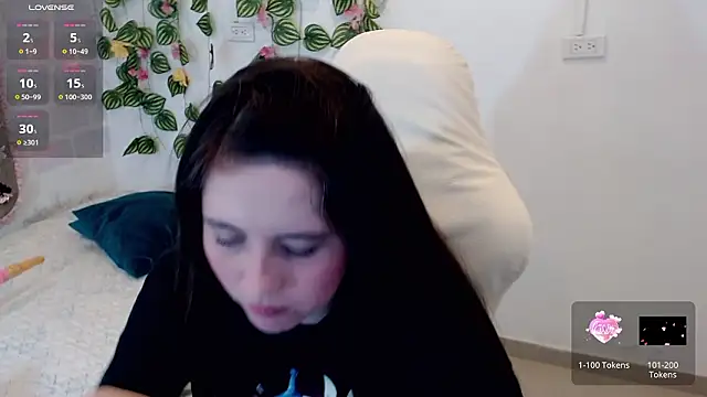 Snapshot of tania_sweet__ chatting on March 2026 06:55:02 PM tania sweet online show from March 2026 06:55:02 PM