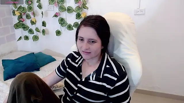 Snapshot of tania_sweet__ chatting on March 2026 07:53:02 PM tania sweet online show from March 2026 07:53:02 PM