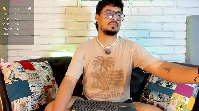 DaviidEvans  online show from December 2025 03:54:02 PM