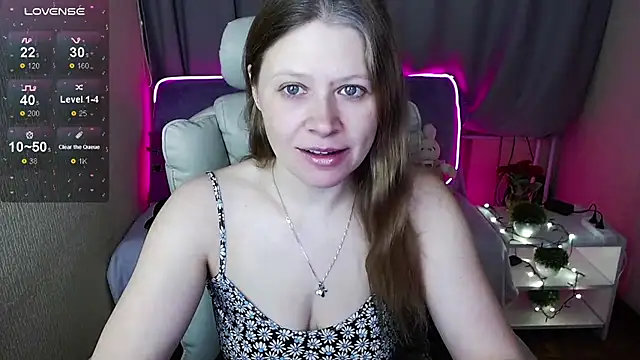 alekasamui online show from February 2025 10:11:02 PM