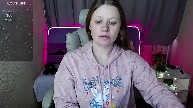 alekasamui online show from February 2025 09:16:01 PM