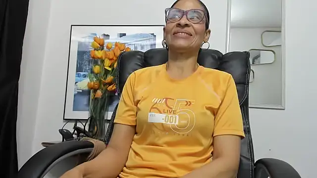 Aries Mature online show from October 2025 03:01:01 PM