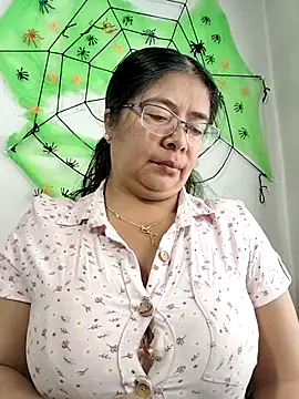   valentina18 online show from October 2025 01:10:01 PM