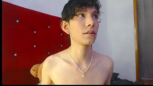 Snapshot of LAICK_01 chatting on March 2026 11:18:01 PM LAICK 01 online show from March 2026 11:18:01 PM