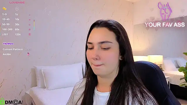 Snapshot of ava_blue chatting on October 2025 07:43:01 PM ava blue online show from October 2025 07:43:01 PM