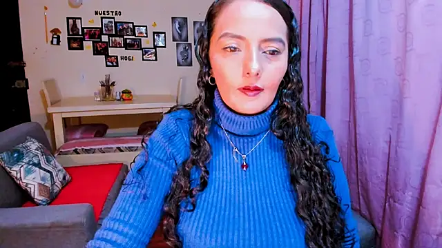 Snapshot of emma_luxy chatting on March 2026 11:49:02 PM emma luxy online show from March 2026 11:49:02 PM