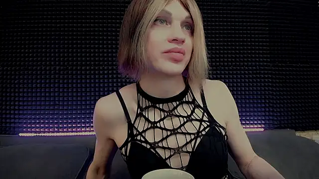 Snapshot of Hardy_Green chatting on March 2026 03:11:01 AM Hardy Green online show from March 2026 03:11:01 AM