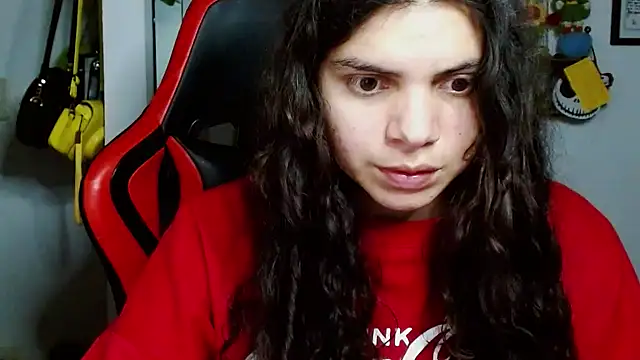 Snapshot of Nikkykora15 chatting on December 2024 02:10:02 AM Nikkykora15 online show from December 2024 02:10:02 AM